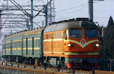 中專學(xué)內(nèi)燃機(jī)車專業(yè)能開火車嗎 中專學(xué)內(nèi)燃機(jī)車專業(yè)能開火車嗎